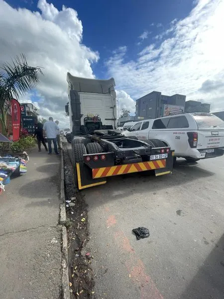 R3 Million Rand Worth Of Furturelife Looted in Canelands