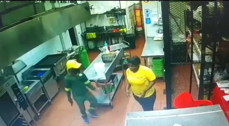 Starwood Fast Food Outlet Armed Robbery Caught on CCTV